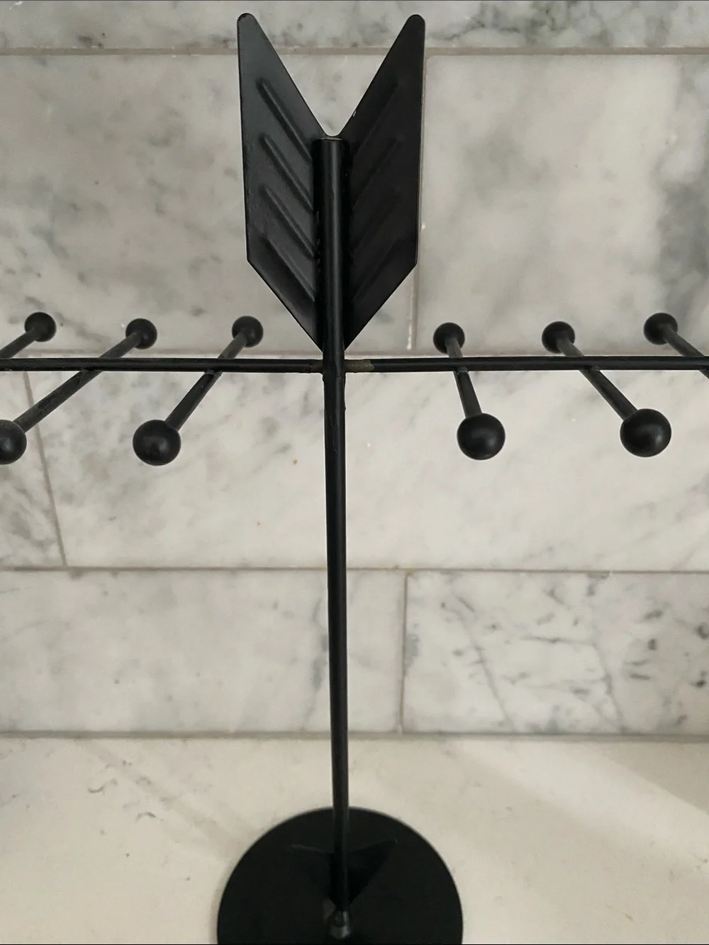 Black Arrow Jewelry Stand - Minimal Metal Nice weight